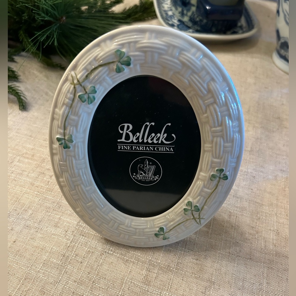 Vintage Belleek Ireland Fine Parian China Photo Frame! 🇮🇪